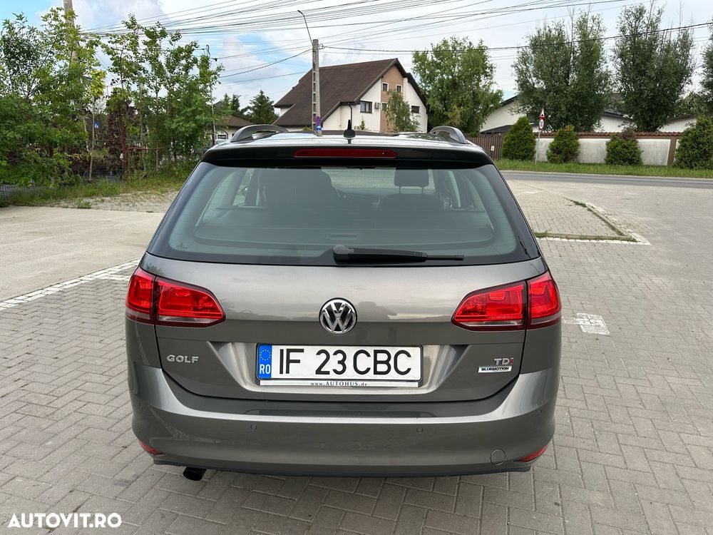 Volkswagen Golf - 11