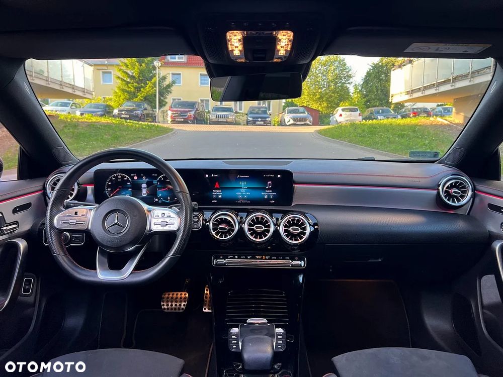 Mercedes-Benz CLA 200 AMG Line 7G-DCT - 12