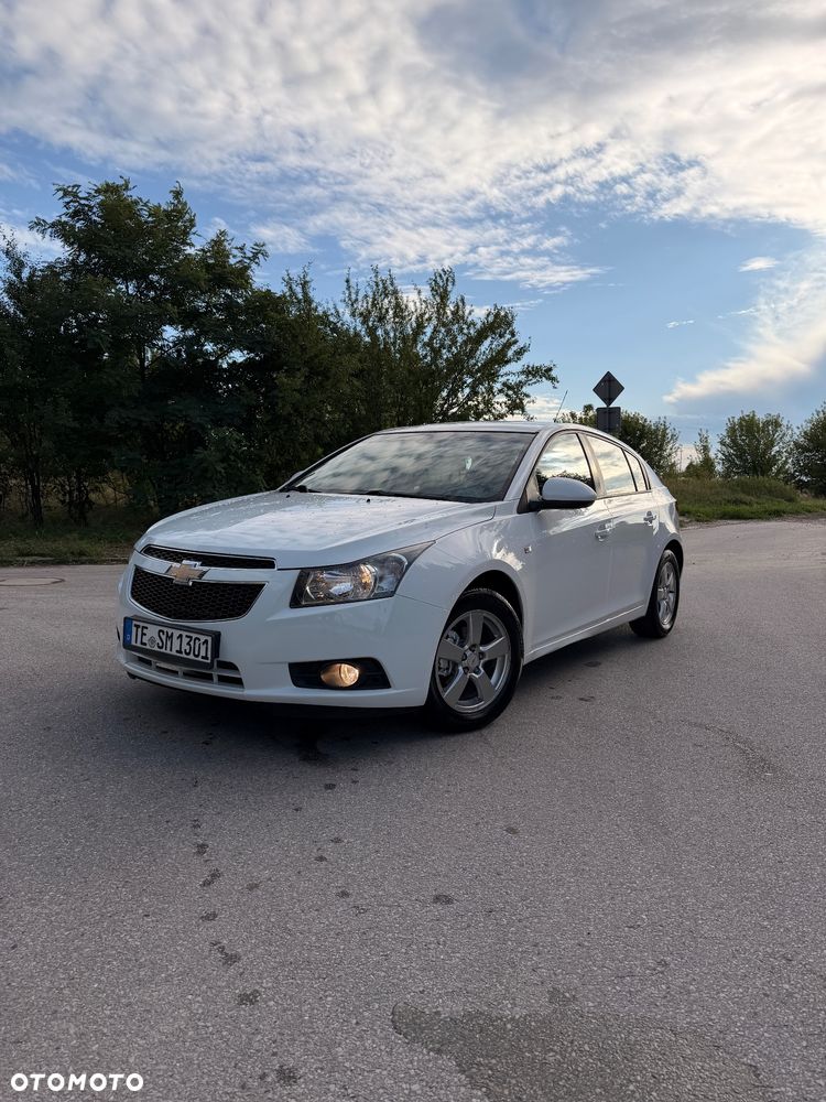 Chevrolet Cruze 1.6 LS - 12