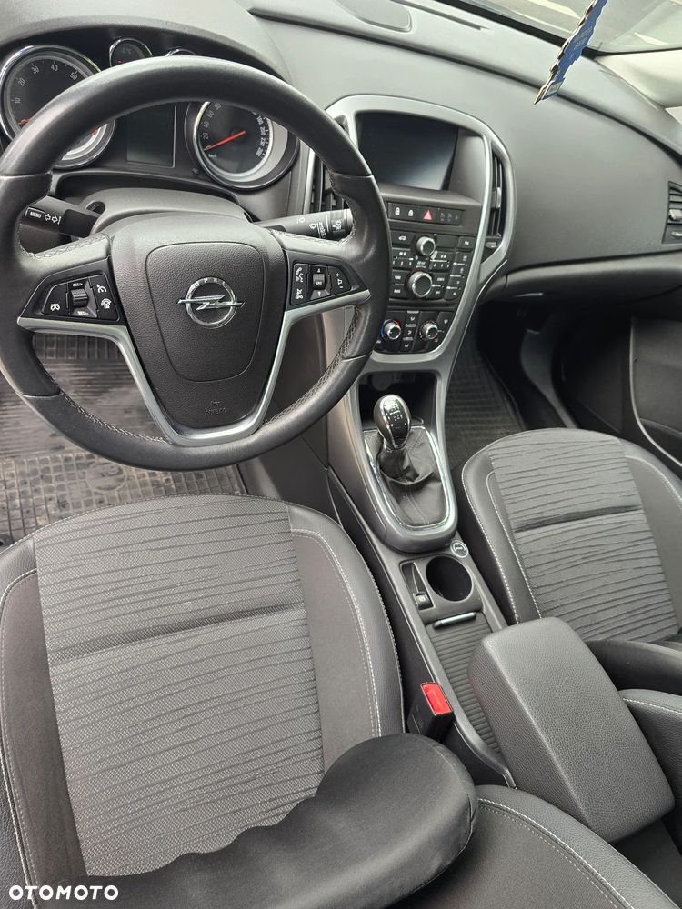 Opel Astra 1.4 T EU6 - 14