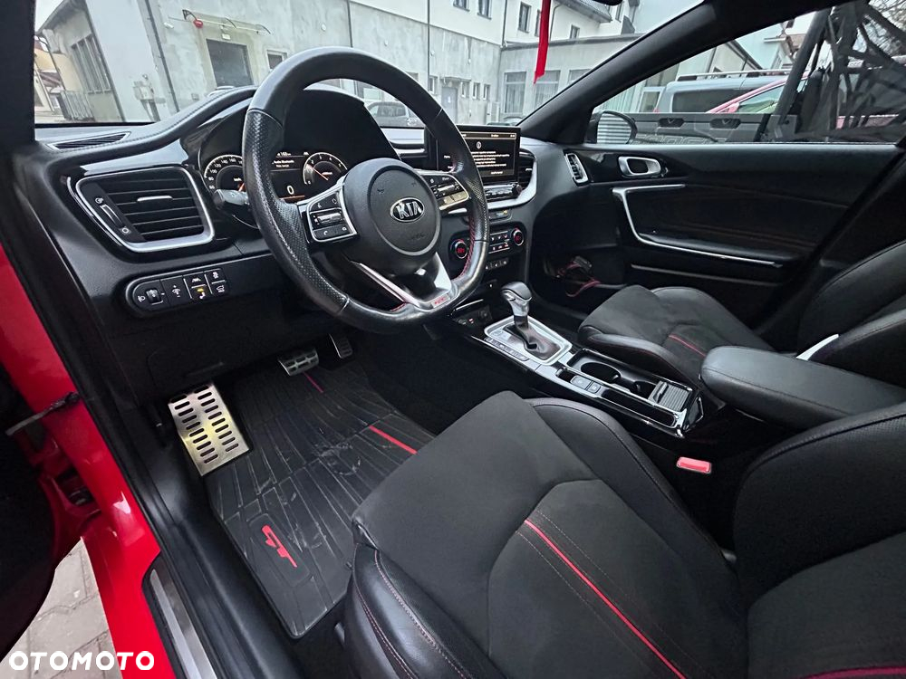 Kia ProCeed 1.6 T-GDI GT DCT - 15