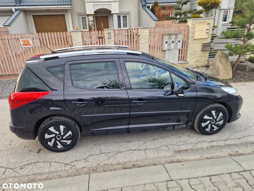 Peugeot 207 - 9