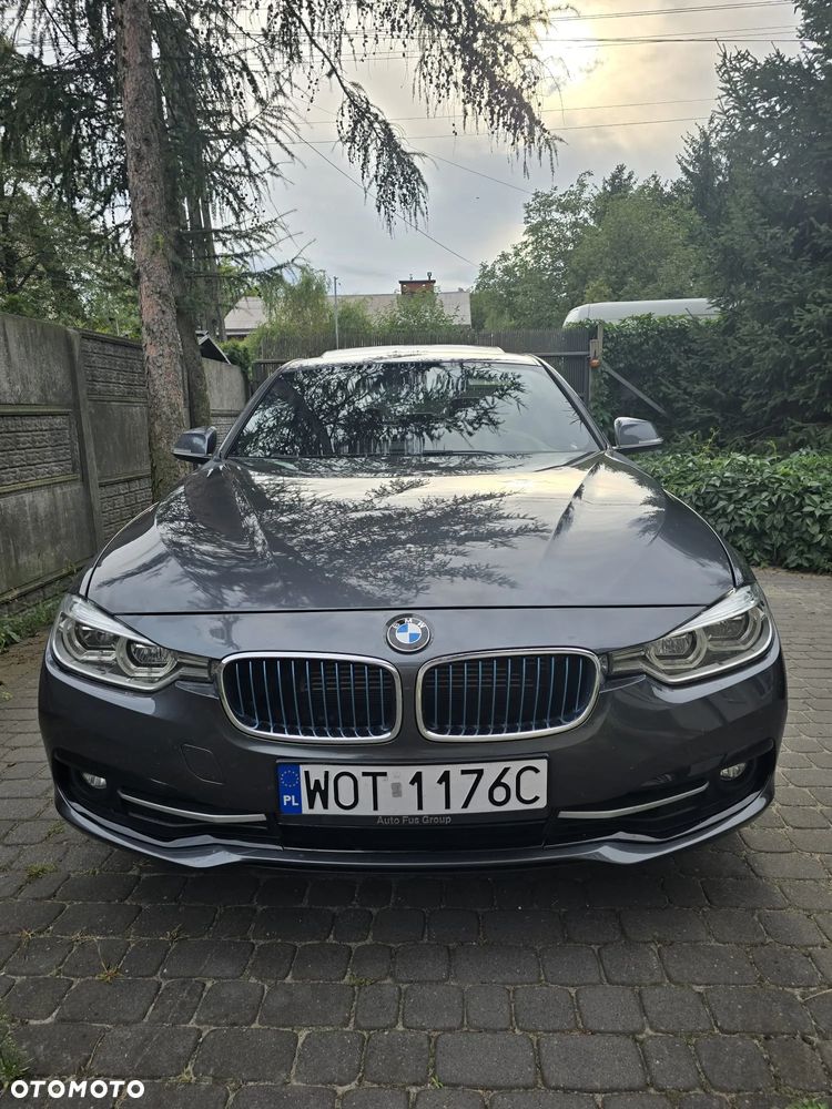 BMW Seria 3 330e iPerformance Sport Line - 4