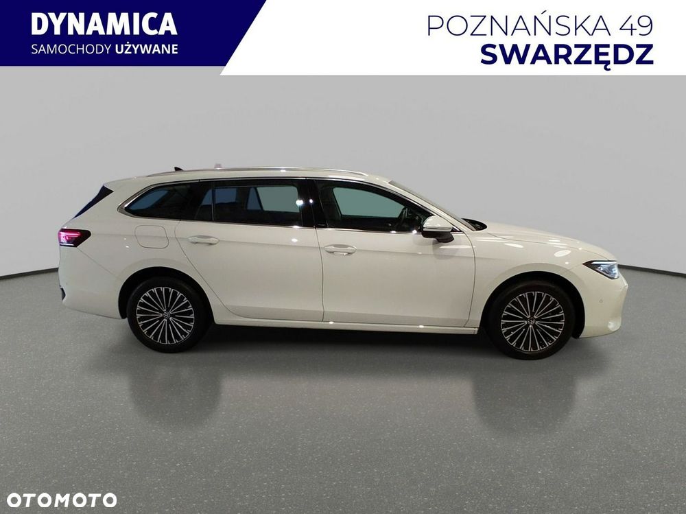 2025 Volkswagen Passat Variant, photograph 8