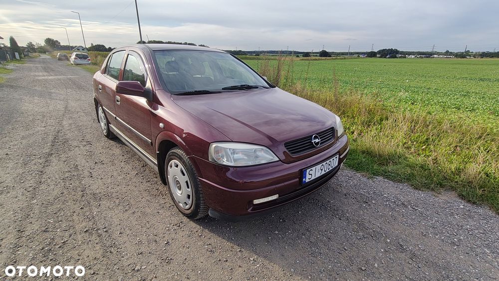 Opel Astra 1.2 Start - 11