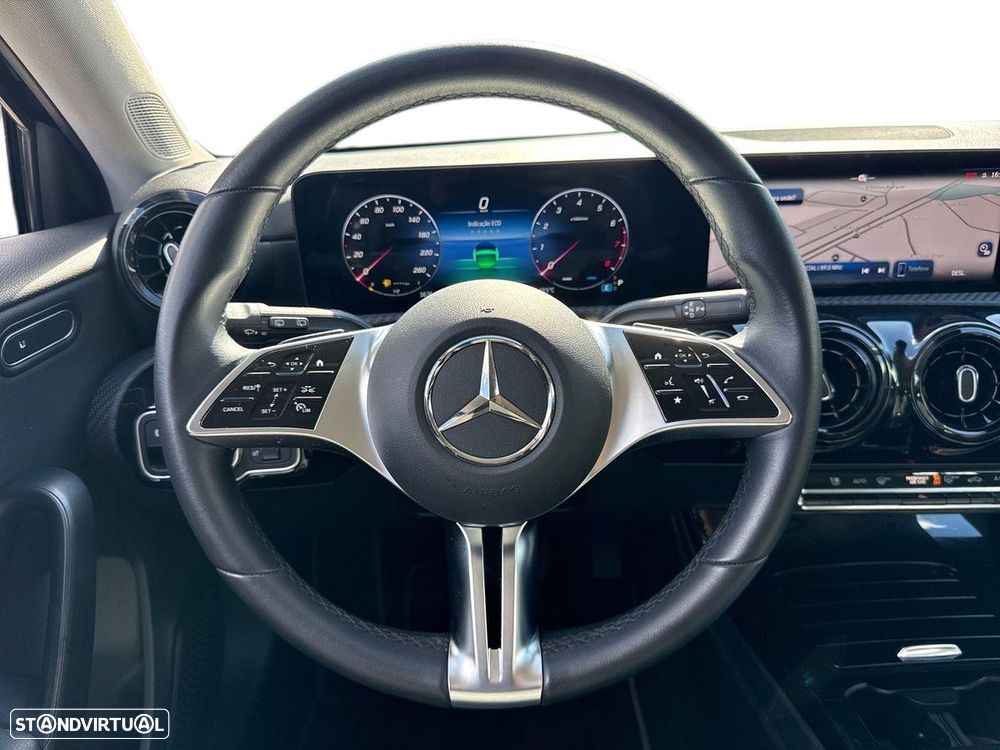 Mercedes-Benz A 200 Standard - 13