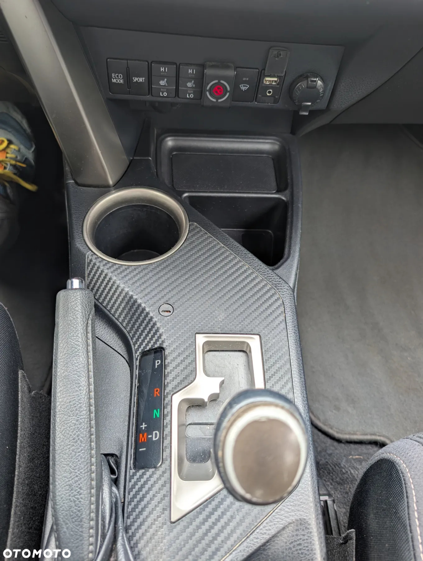 Toyota RAV4 2.0 Premium MS - 19