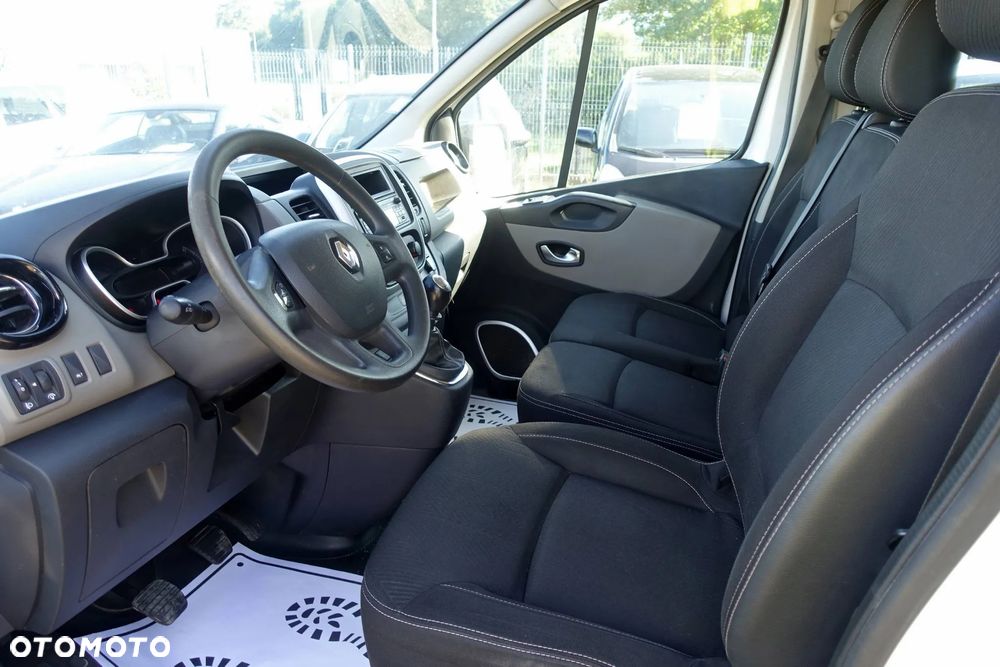 Renault Trafic - 10
