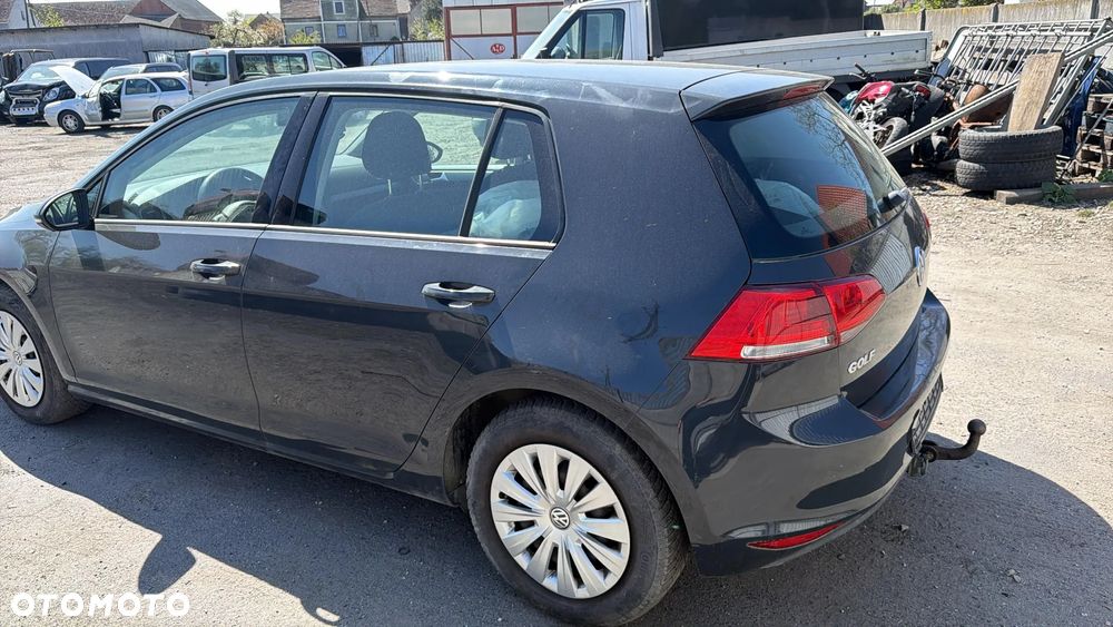 Volkswagen Golf 1.2 TSI BMT Trendline Perfectline - 13