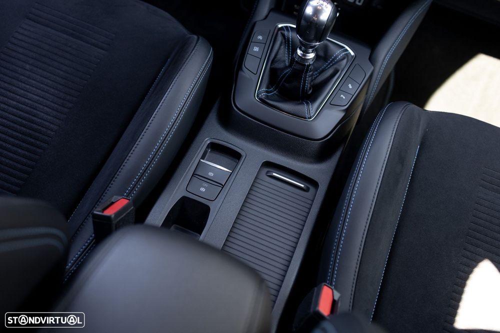 Ford Focus 2.3 EcoBoost S&S ST - 14