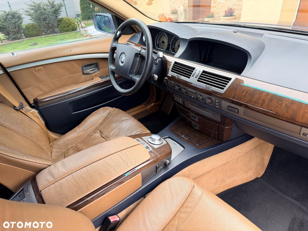 BMW Seria 7 - 27