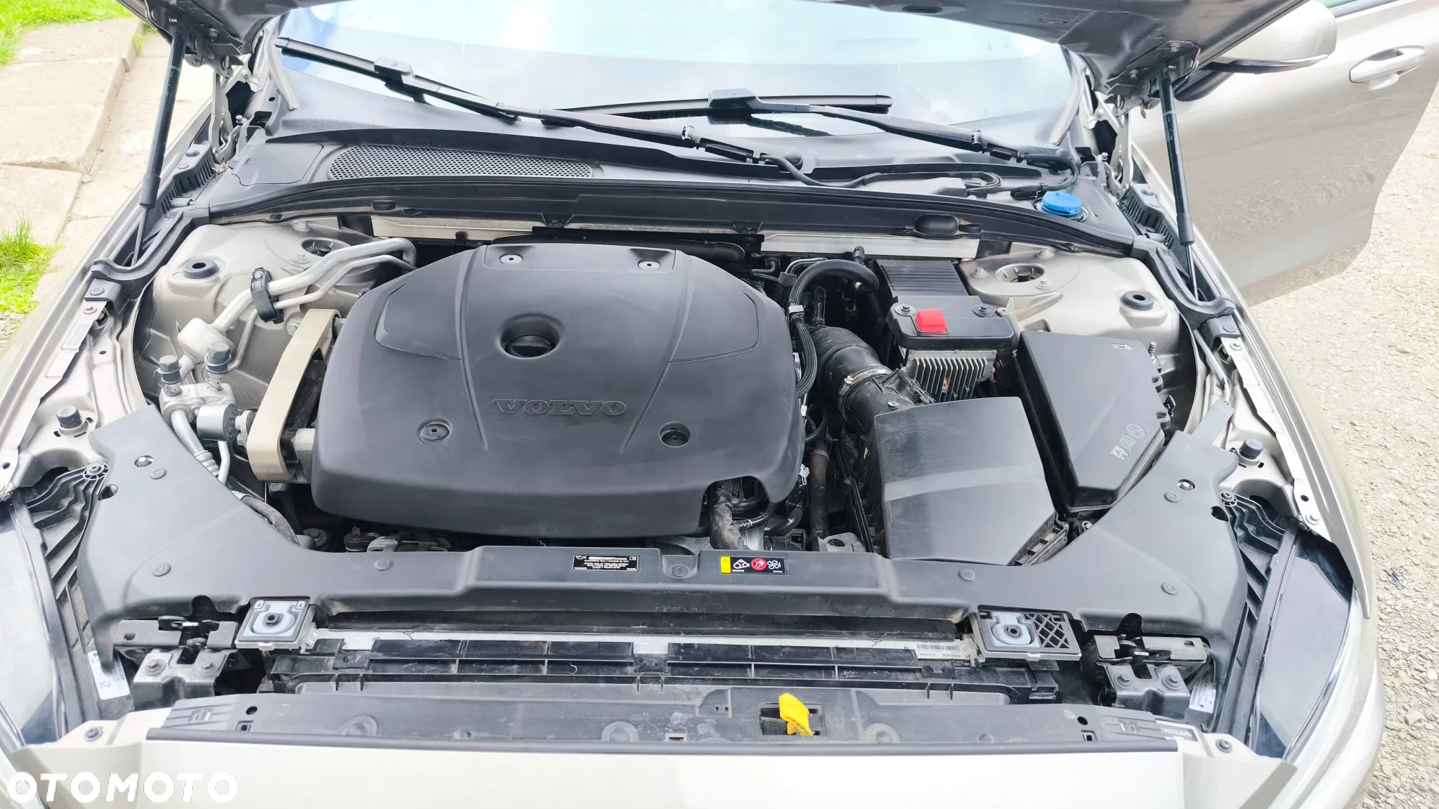 Volvo S60 T5 Momentum Pro - 15
