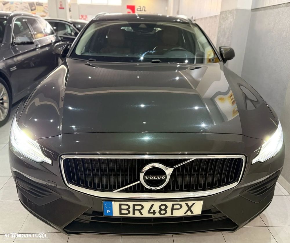 Volvo V60 D3 Momentum Pro - 4
