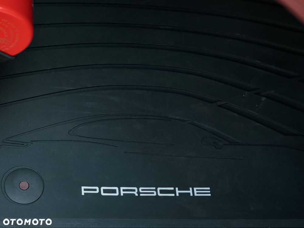 Porsche Panamera - 12