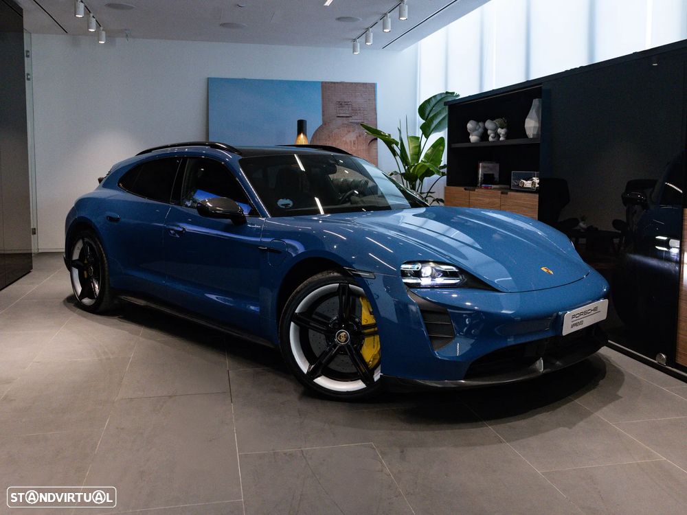 Porsche Taycan Sport Turismo GTS - 6