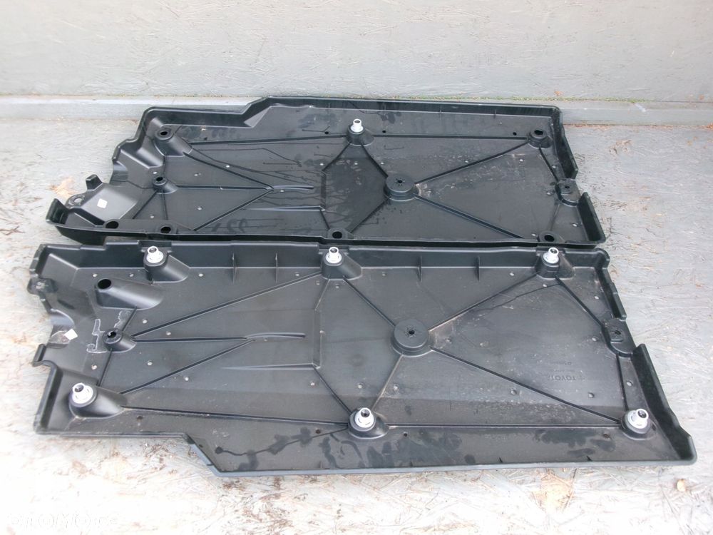 toyota yaris cross 1,5 hybryda osłony podłogi osłona