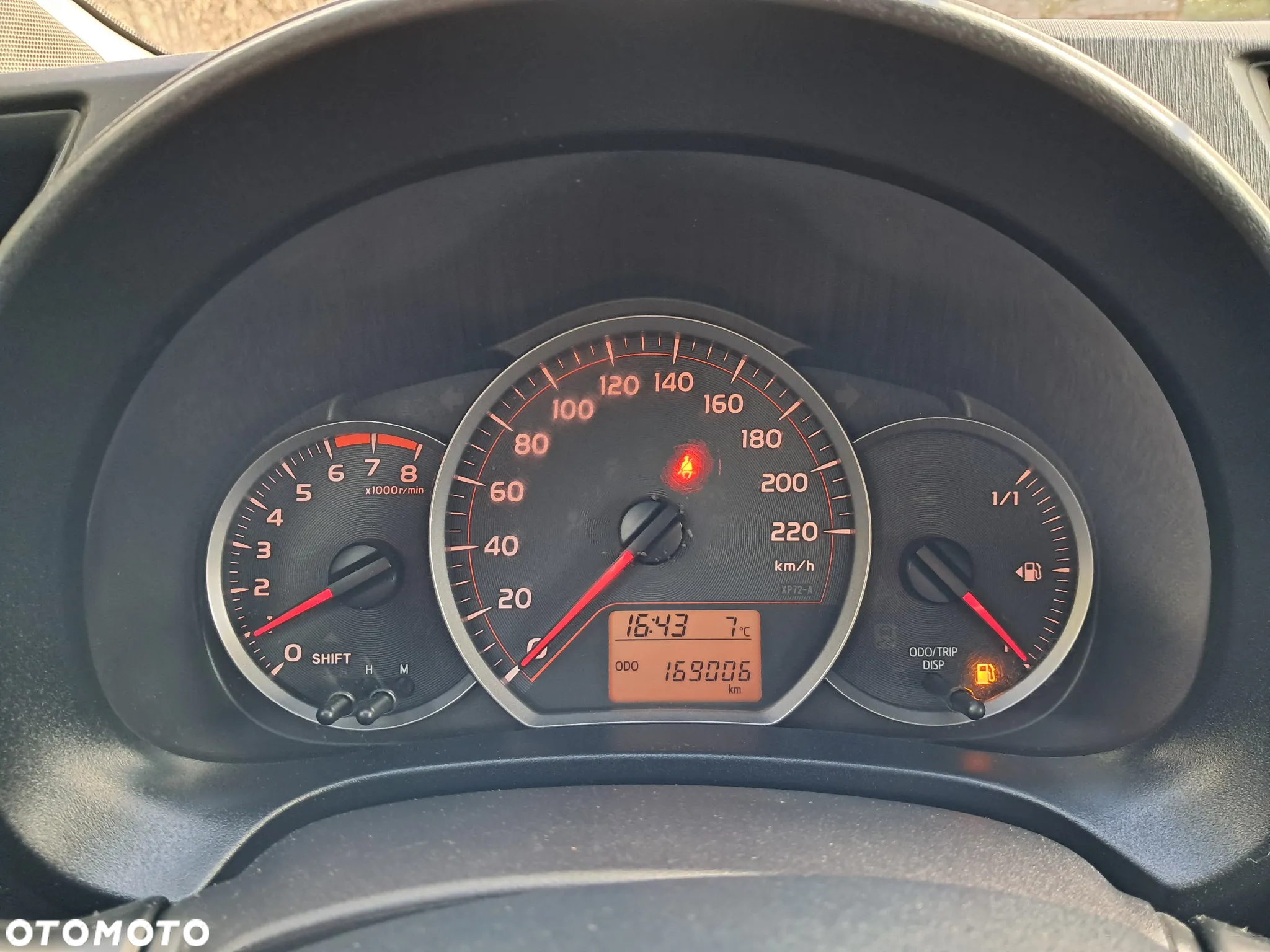 Toyota Yaris 1.0 VVT-i - 15