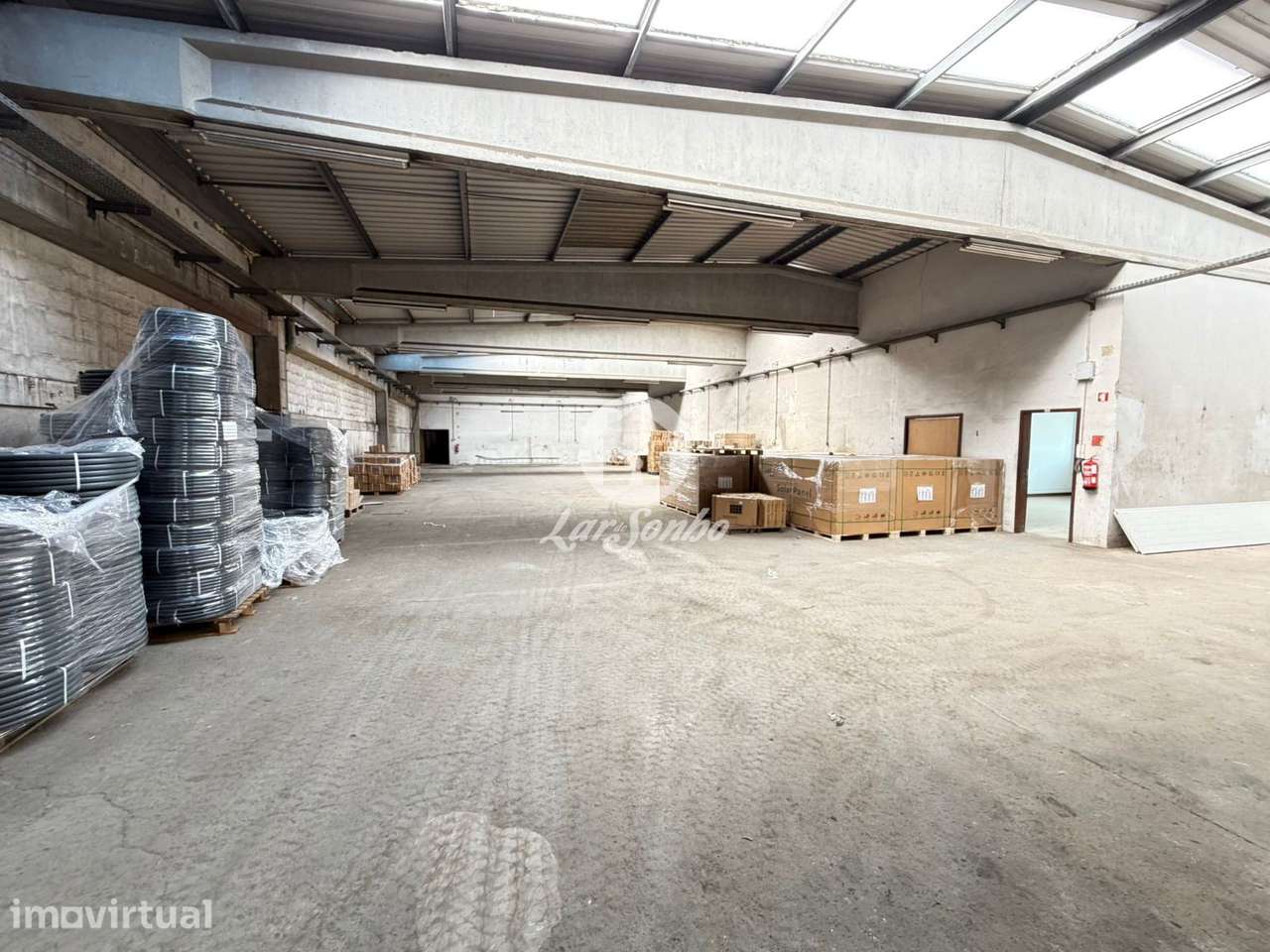 Armazém de 1.946 m² em Fajozes | Vila do Conde - Grande imagem: 2/22