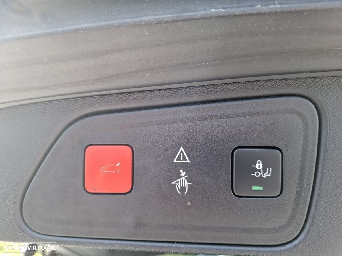 Peugeot 3008 PureTech 130 Stop & Start GPF EAT8 Crossway - 14