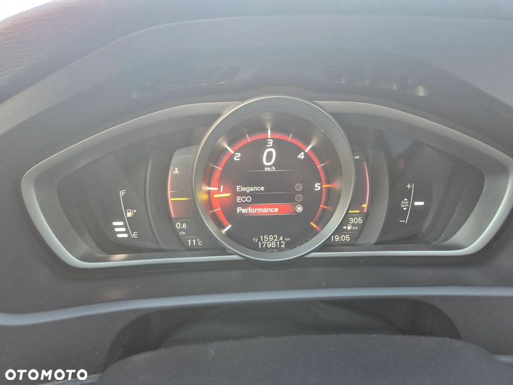 Volvo V40 D2 Inscription - 36