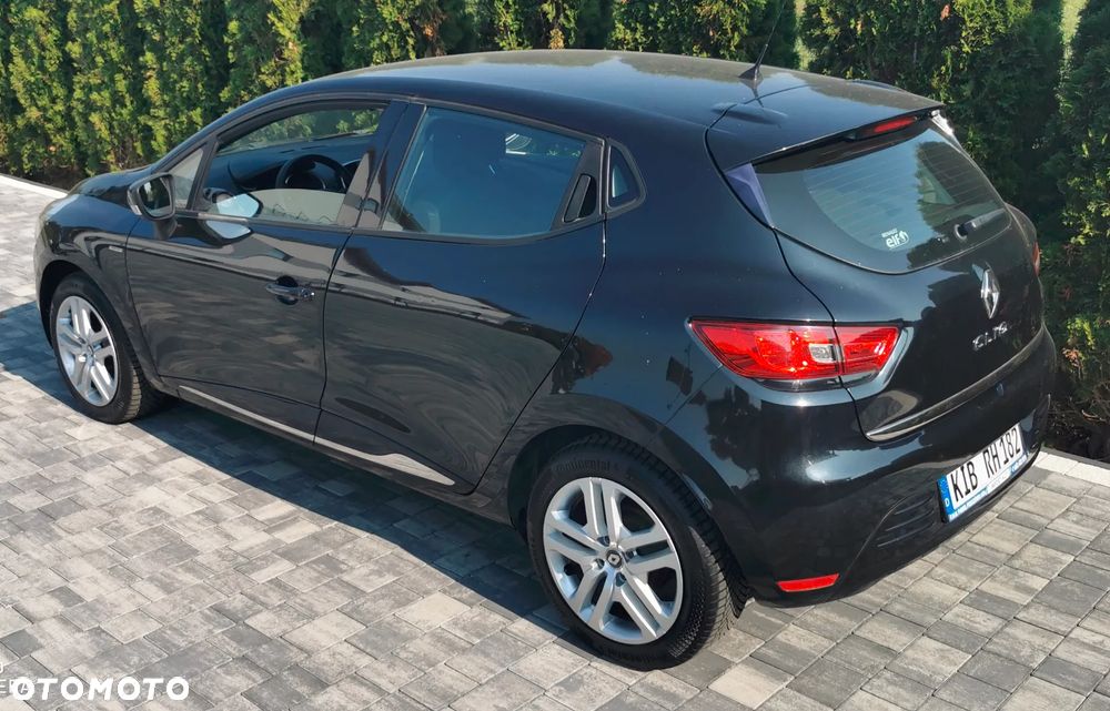 Renault Clio 1.2 16V 75 LIMITED 2018 - 26