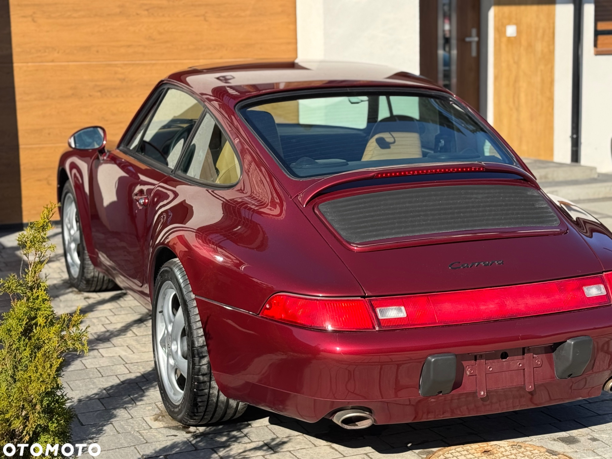 Porsche 911 Carrera - 11
