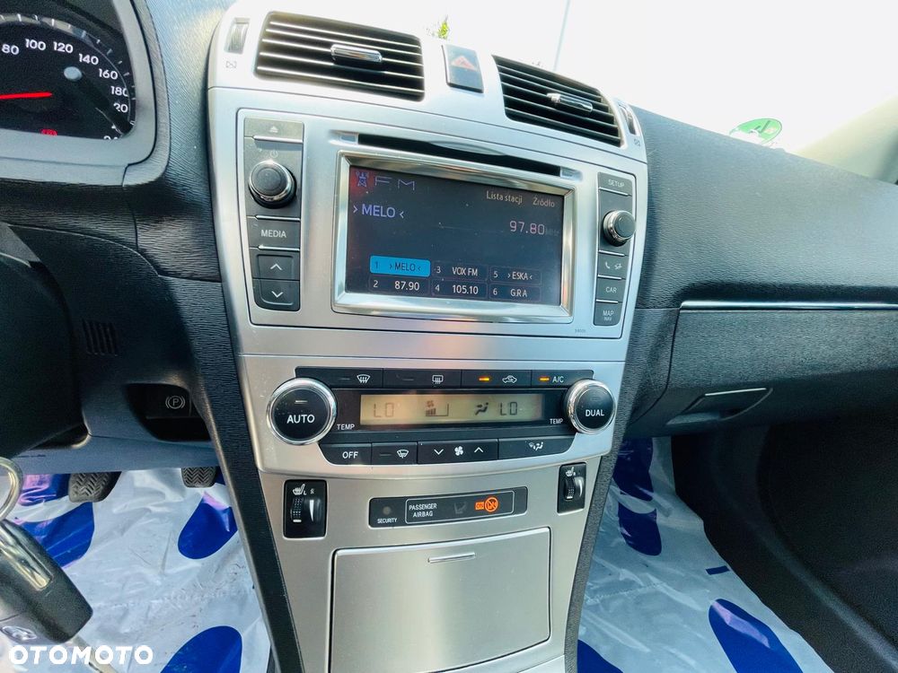 Toyota Avensis 1.8 Executive - 18