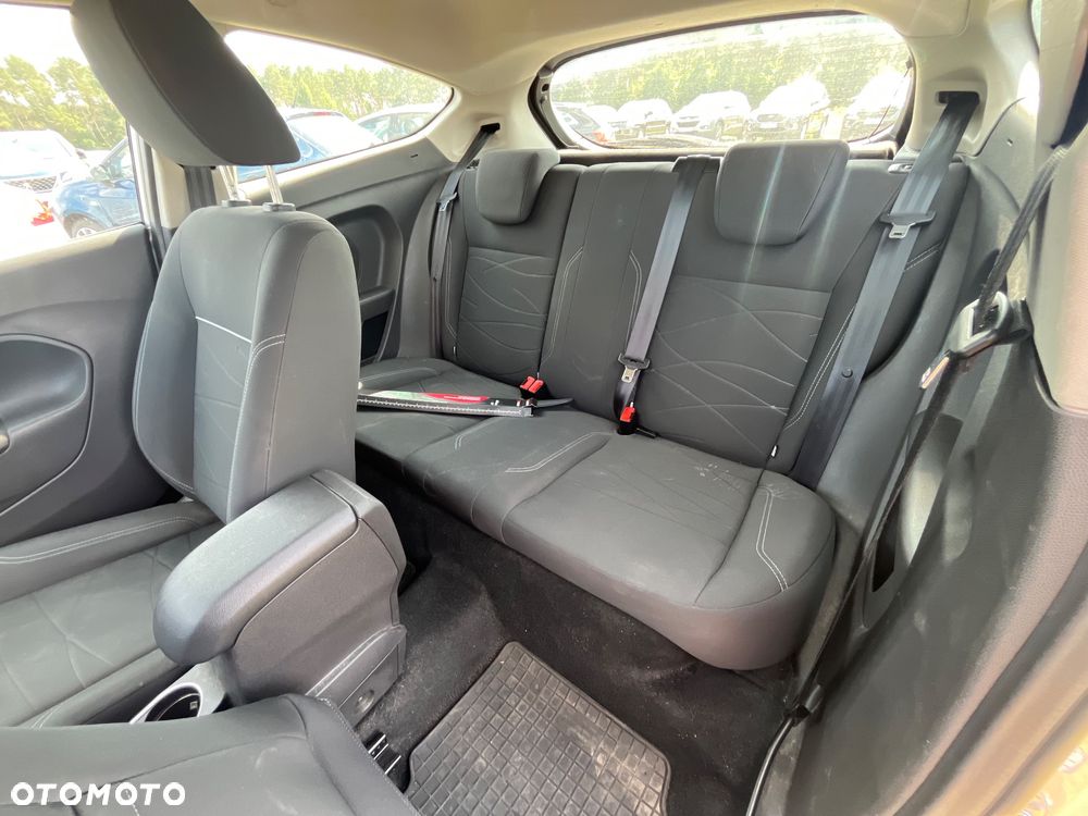 Ford Fiesta 1.25 Trend Edition - 14