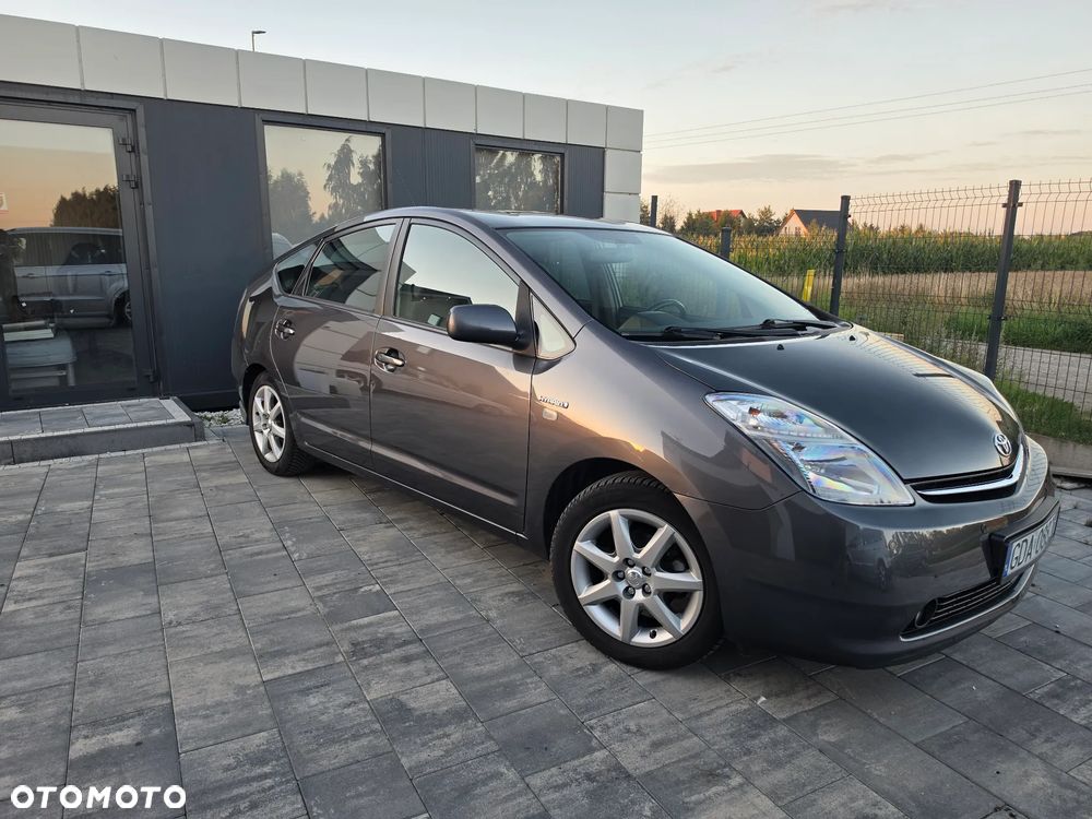 Toyota Prius - 14