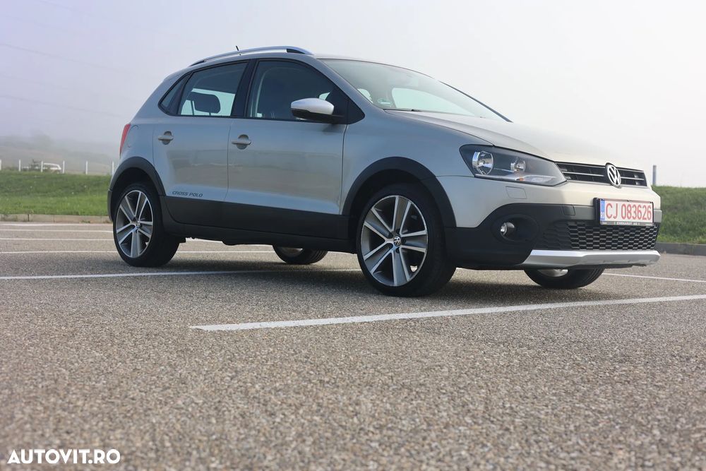 Volkswagen Polo 1.2 TSI Cross - 38