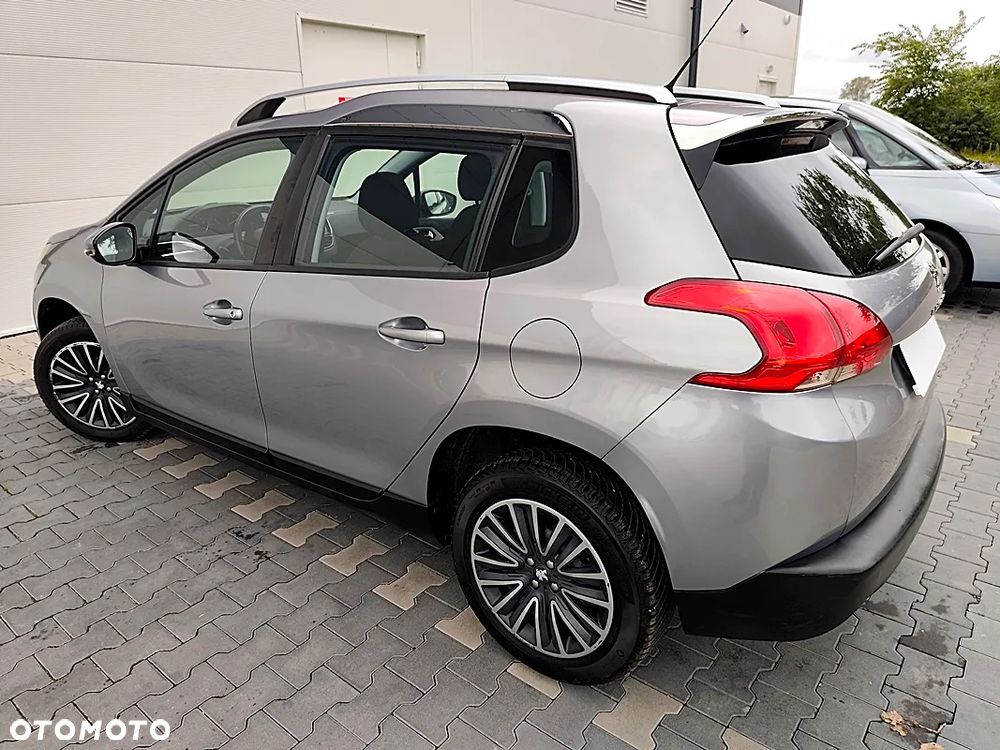 Peugeot 2008 1.2 Pure Tech Active - 5