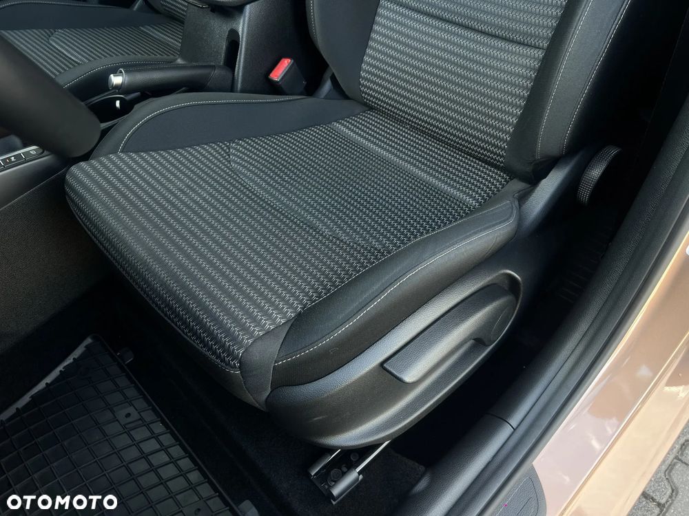 Kia Ceed 1.5 T-GDI M - 13