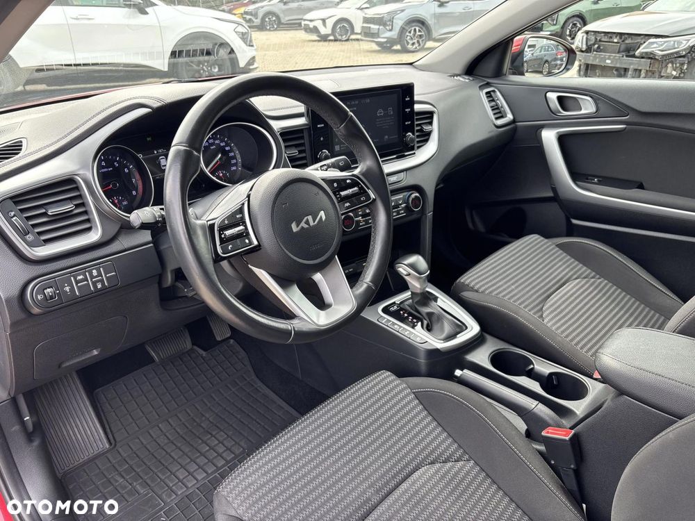 Kia Ceed 1.5 T-GDI M DCT - 10