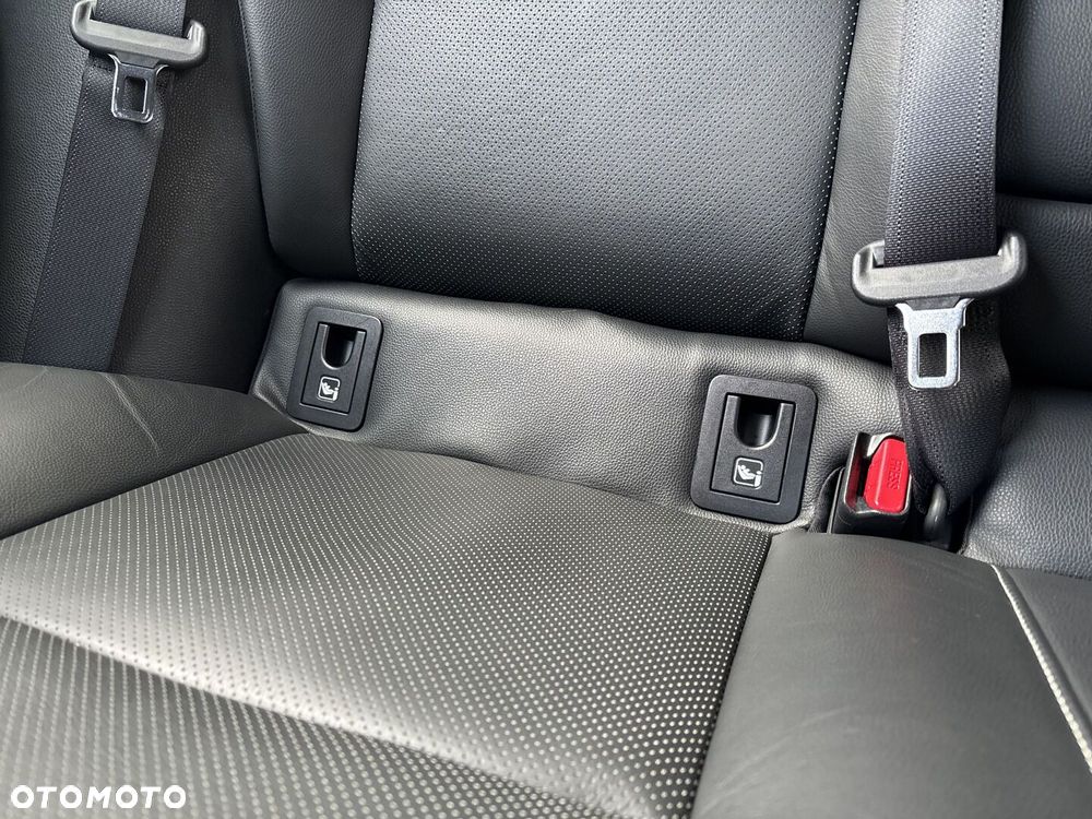 Toyota Corolla 2.0 Hybrid Comfort - 20