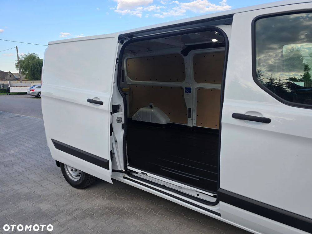 Ford Transit Custom 3 osobowy - 6