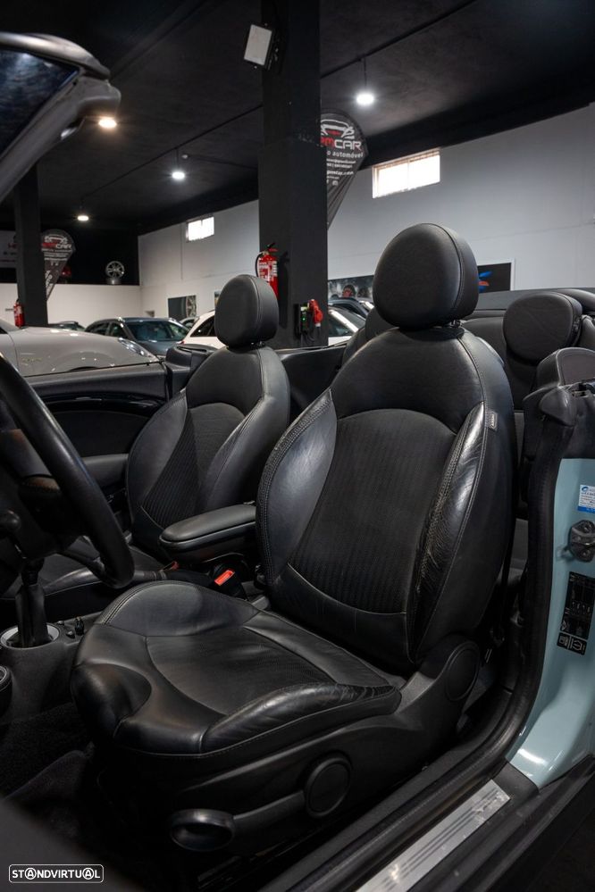 MINI Cabrio Cooper D - 23