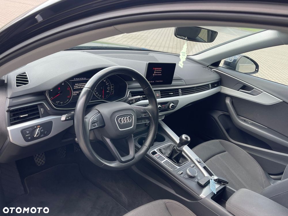 Audi A4 Avant - 13