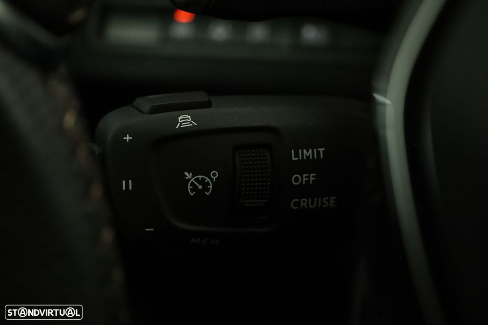 Peugeot 3008 1.6 Hybrid GT e-EAT8 - 19