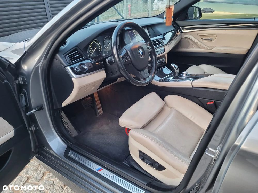 BMW Seria 5 528i xDrive - 6