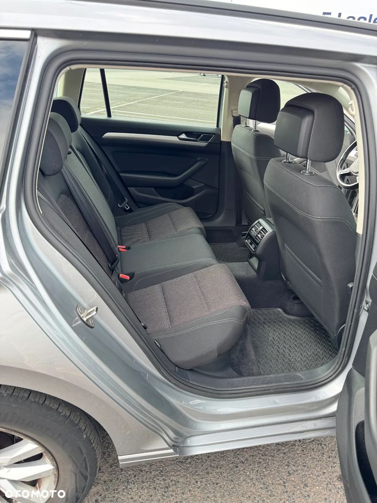 Volkswagen Passat Variant 1.8 TSI BMT Highline DSG - 14