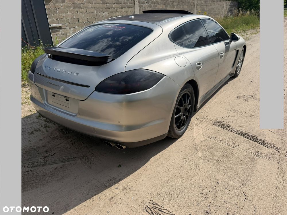 Porsche Panamera 4S - 1