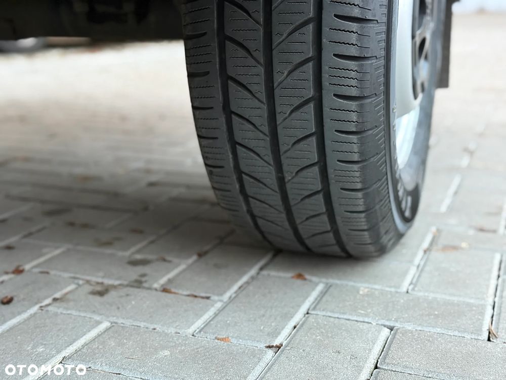 Iveco Daily 35S16 3.0 HPI 160KM / 2021 ROK / Kontener 4,2m + Winda Dhollandia 750KG / ZAREJESTROWANY W PL - 23