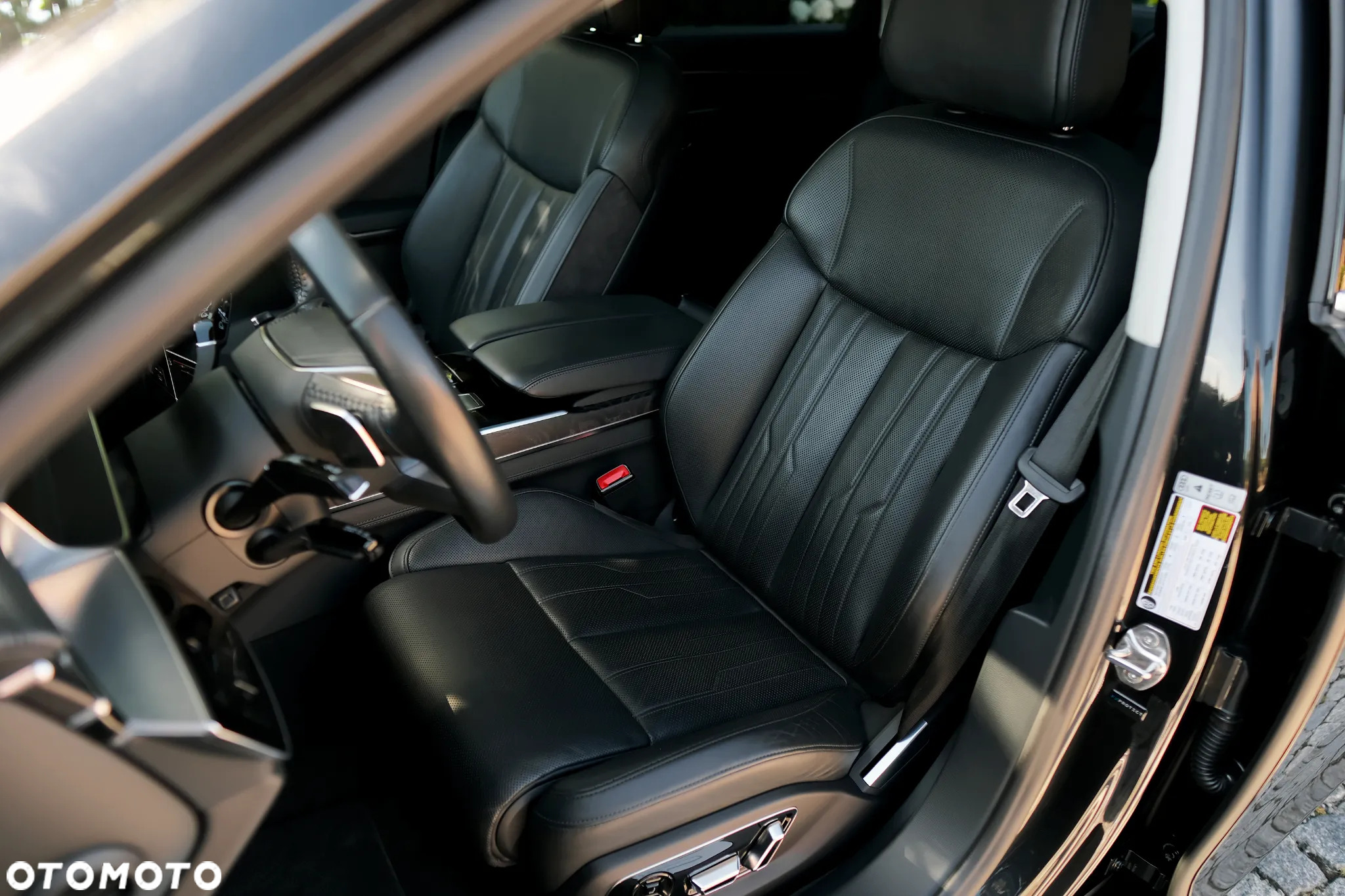 Audi A8 L 55 TFSI quattro tiptronic - 12