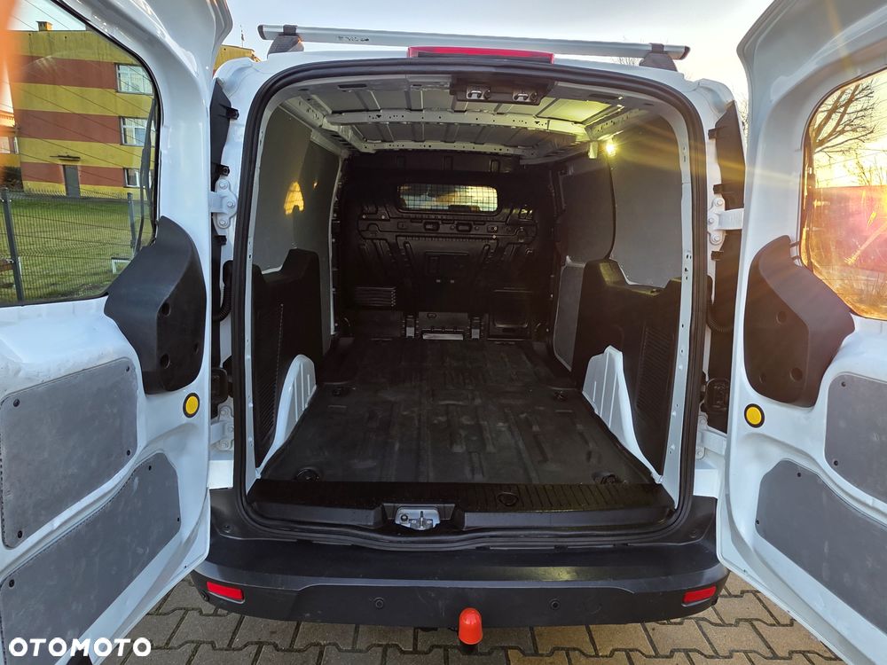 Ford Connect Transit - 13