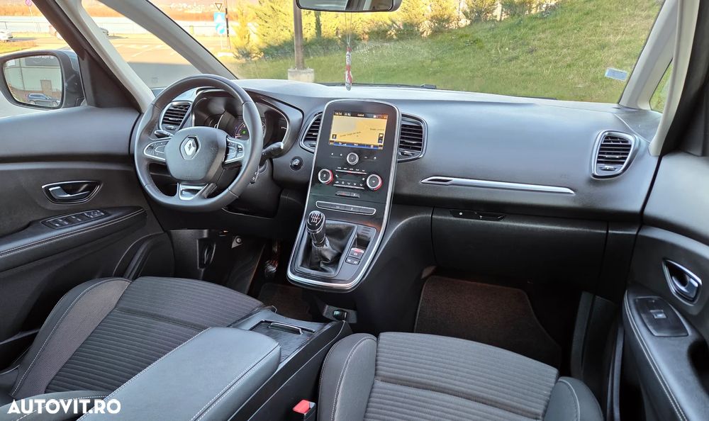 Renault Scenic BLUE dCi 120 BUSINESS EDITION - 13