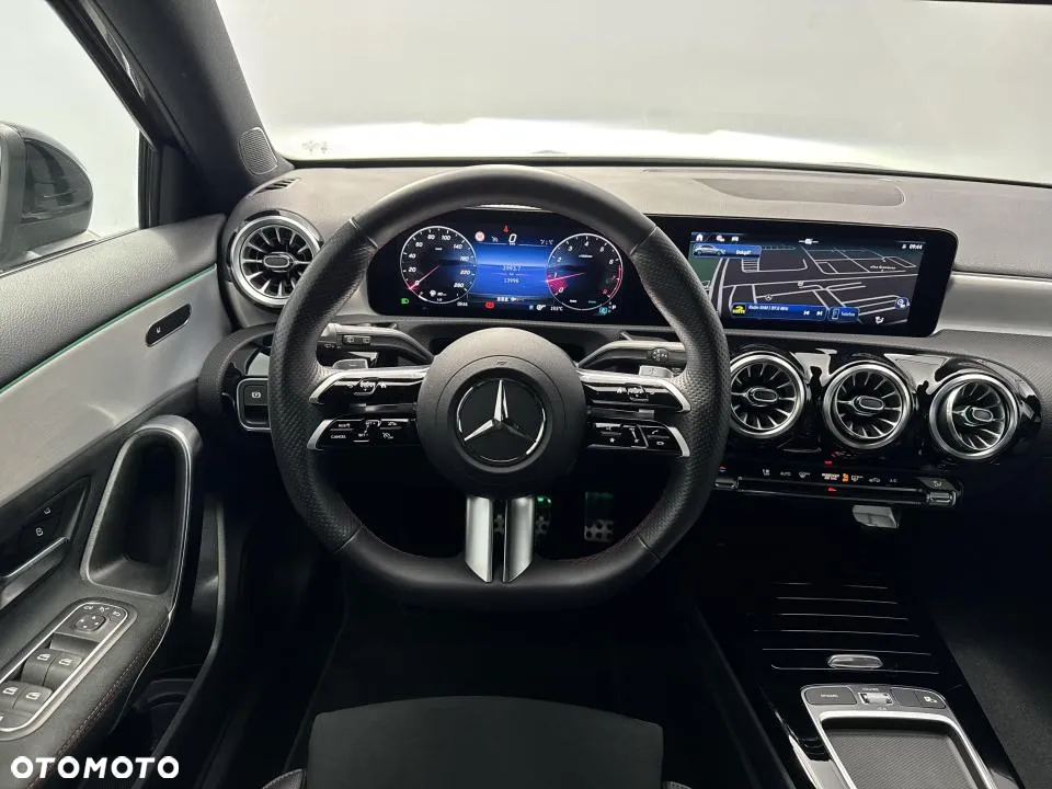 Mercedes-Benz Klasa A 200 AMG Line 7G-DCT - 22