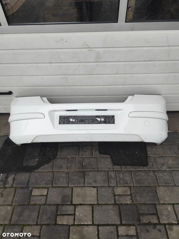 Zderzak Tył Opel Astra H HB Kod Lakieru Z474 Z40R