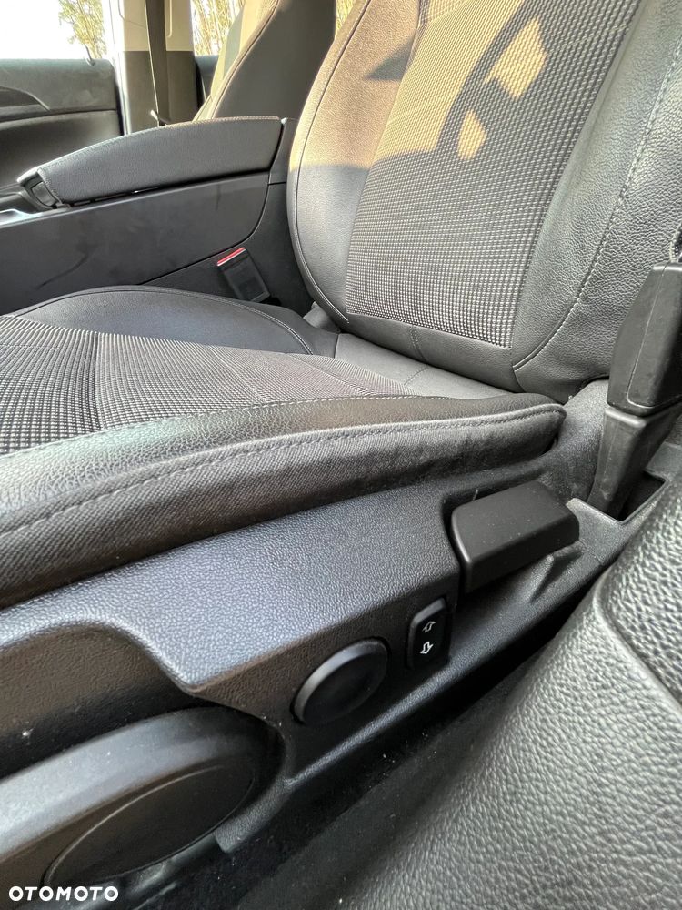 Opel Insignia 2.0 CDTI Edition - 25