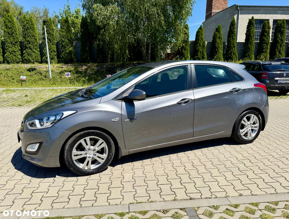 Hyundai i30 blue 1.6 CRDi Style - 31