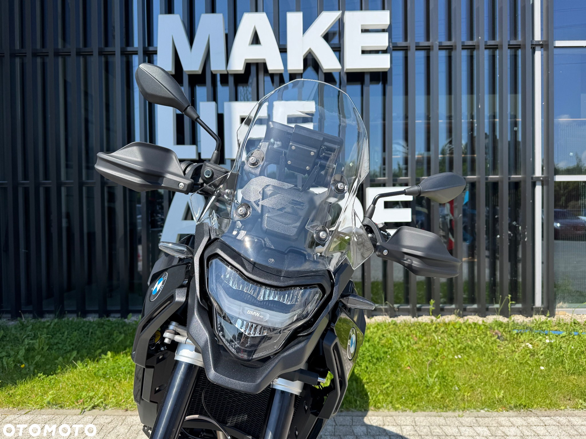BMW F - 10